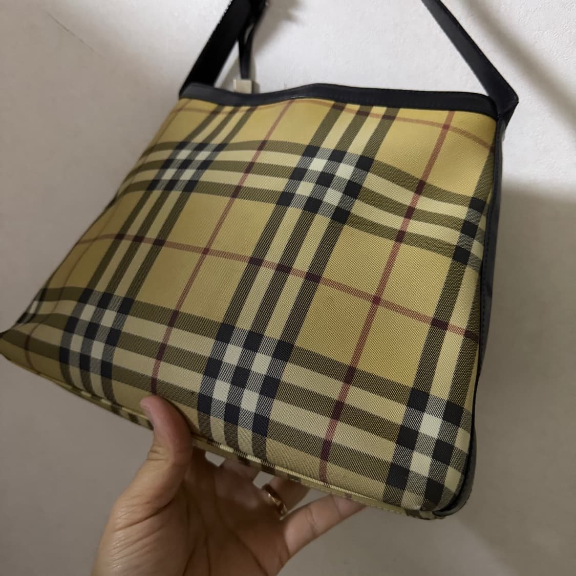 클레식 버버리 빈티지 노바체크 숄더백 상품이미지4