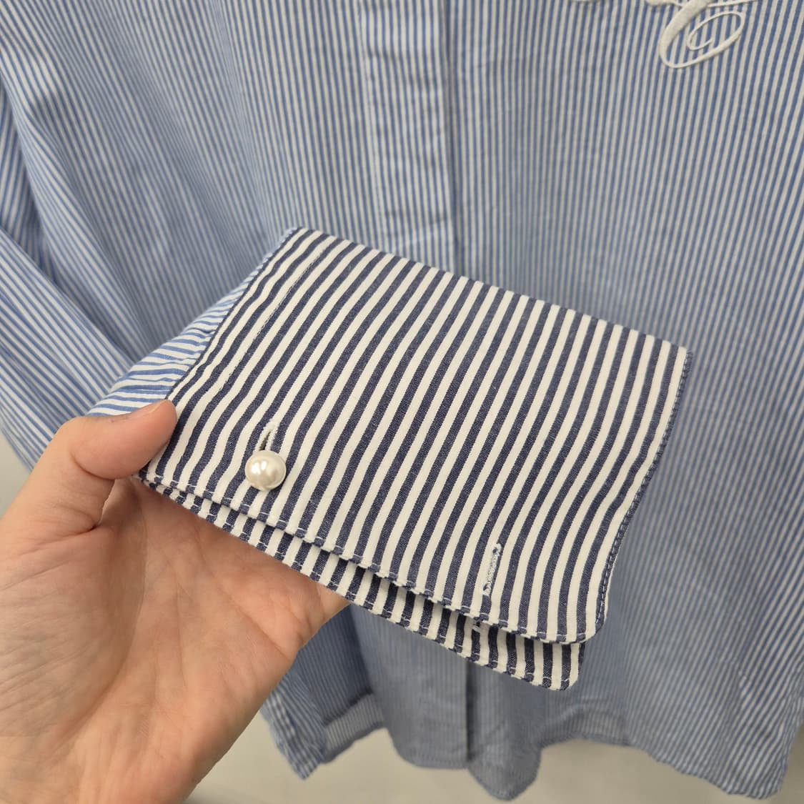 렉토 시그니처 오버 커프스 스트라이프 셔츠 상품이미지3