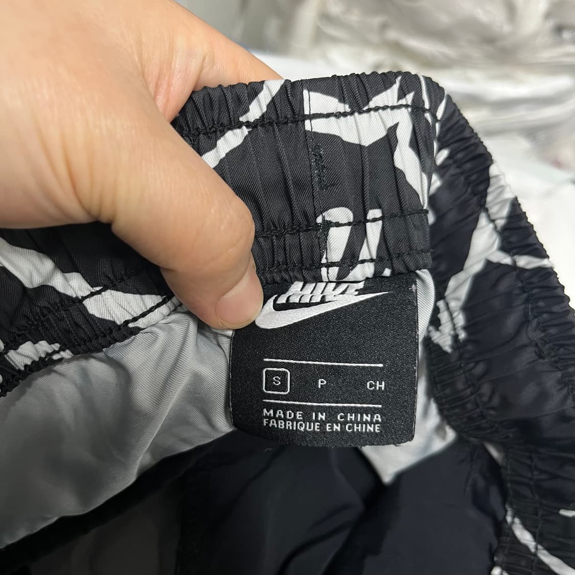 나이키 에어모지 우븐 트레이닝 쇼츠 상품이미지2