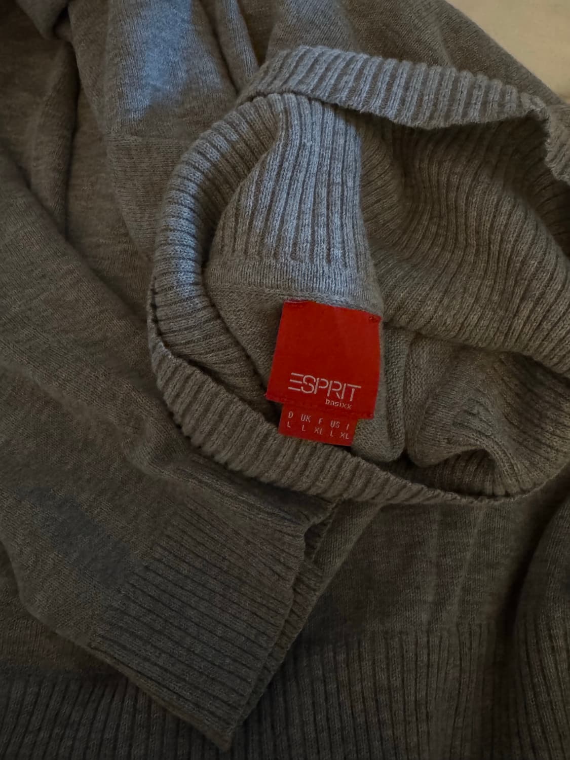 Esprit 터틀넥 얇은 니트 상품이미지2