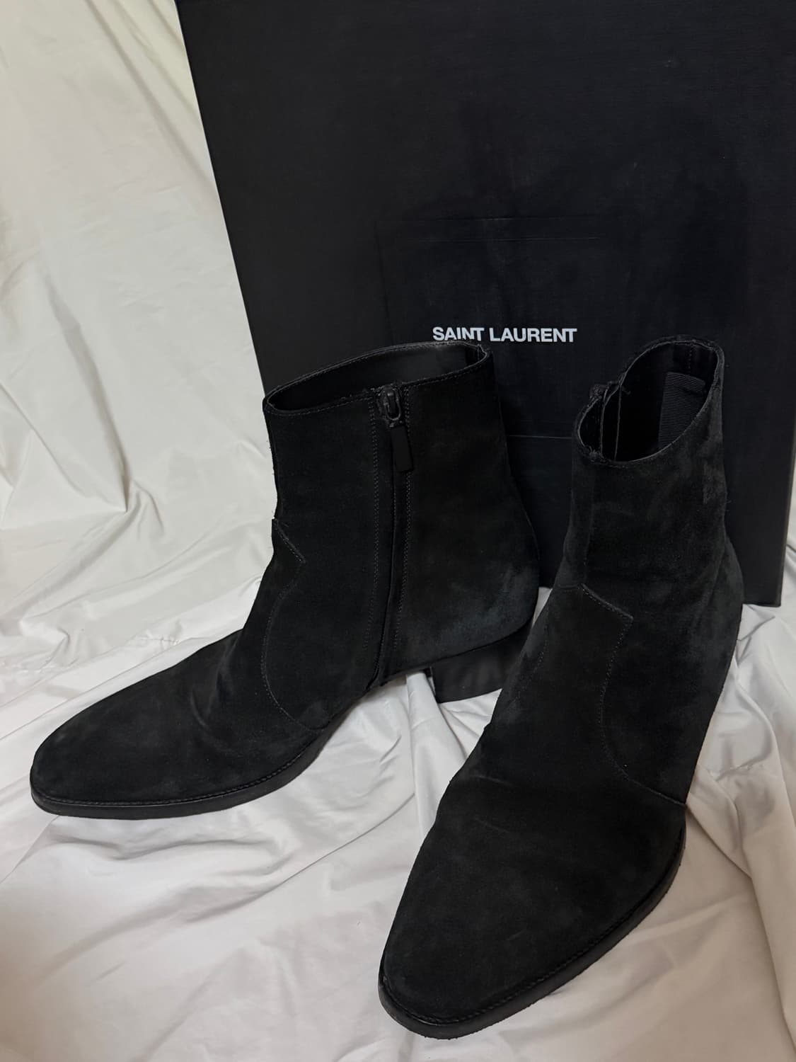 생로랑 에디슬리먼 스웨이드 부츠 상품이미지1