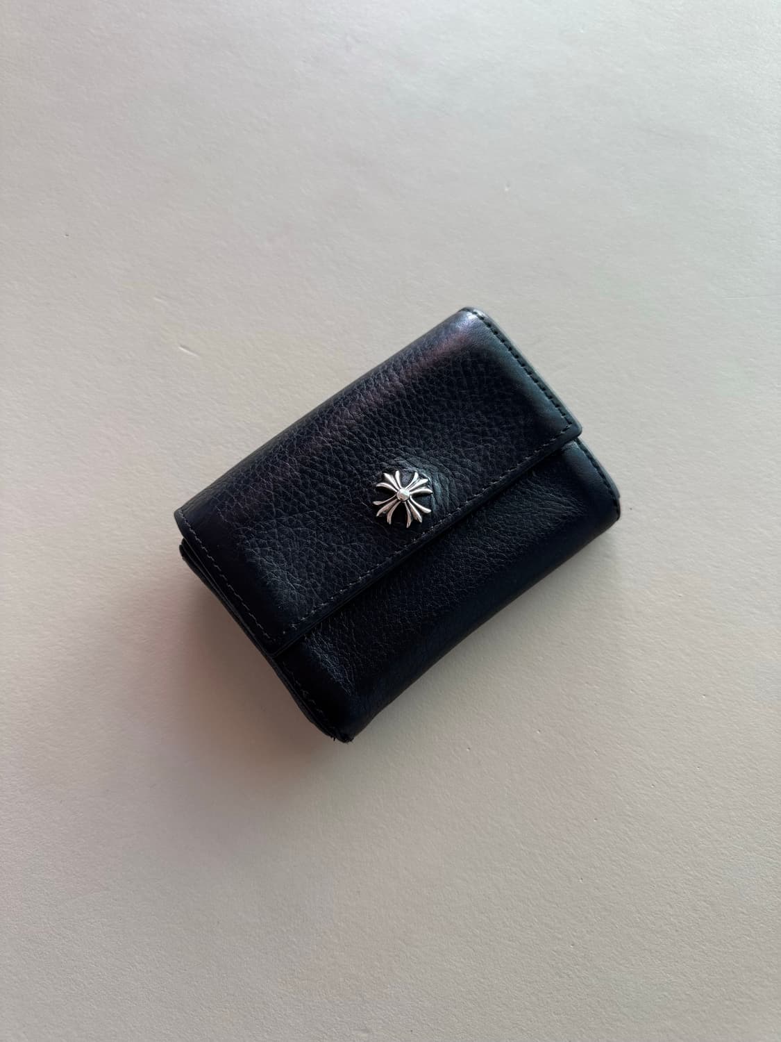 크롬하츠 원볼 타이니 지갑 상품이미지1