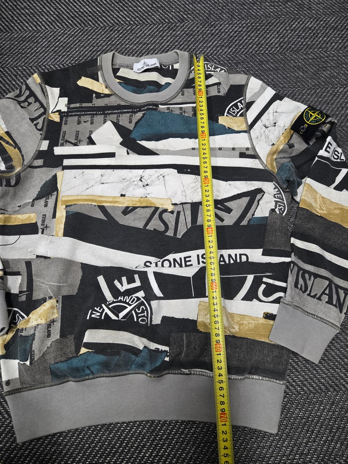 스톤아일랜드 패치워크 콜라주 맨투맨 기모 맨투맨 상품이미지9