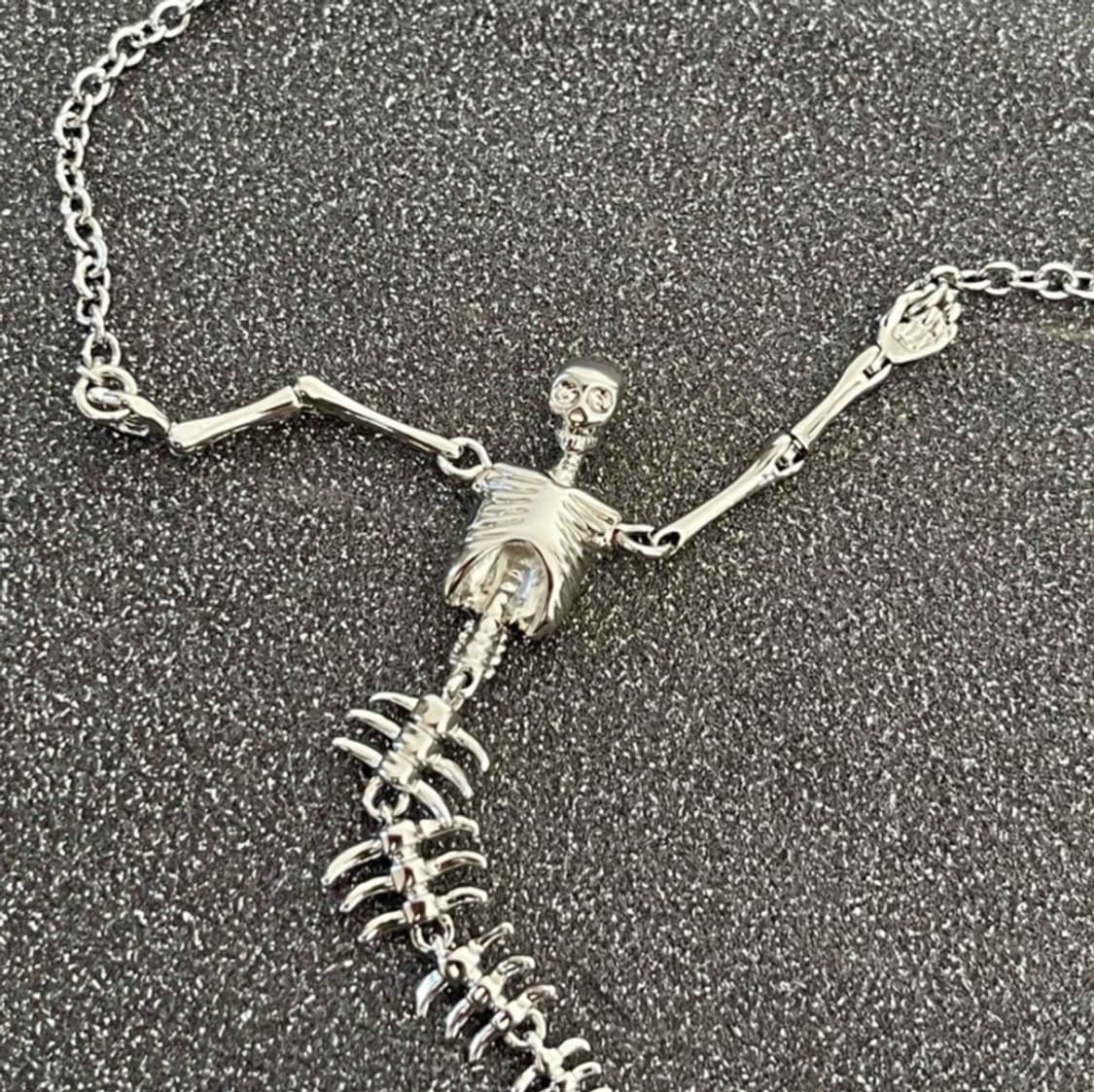 비비안웨스트우드 아카이브 스켈레톤 팬던트 목걸이  상품이미지5