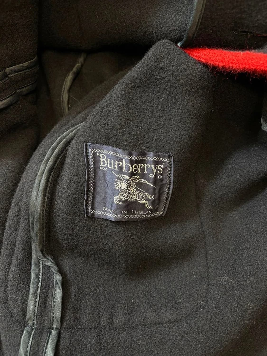 버버리 90's 레드 라이닝 우드버튼 코트 PN6072    상품이미지7