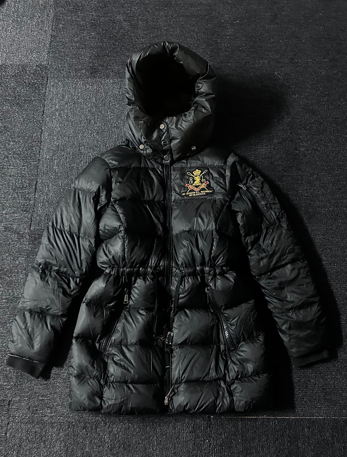 폴로 랄프로렌 R.L. Regiment 크레스트 덕 다운 패딩 상품이미지1