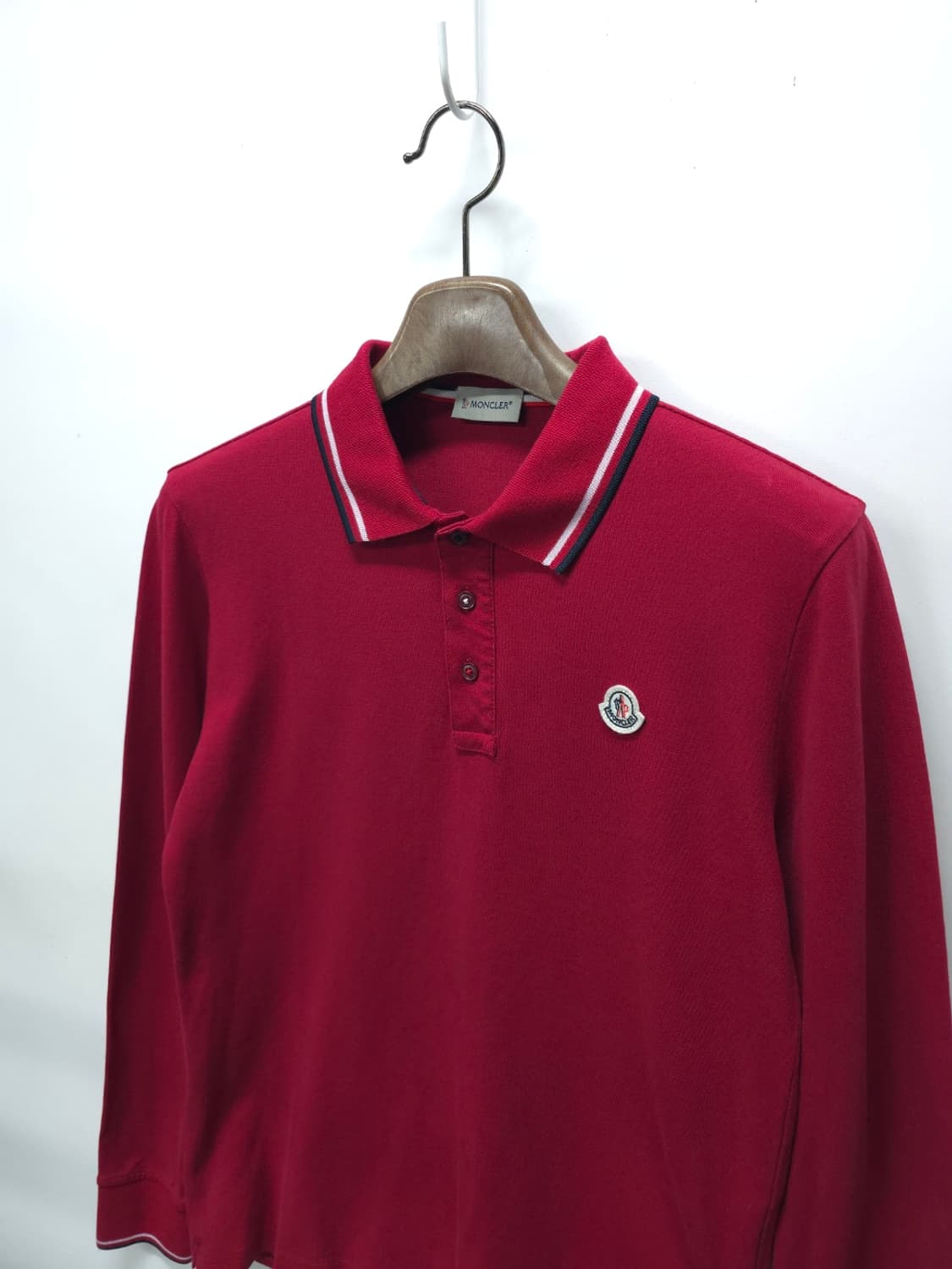 몽클레어 남성 삼선포인트 긴팔 PK카라티 상품이미지2