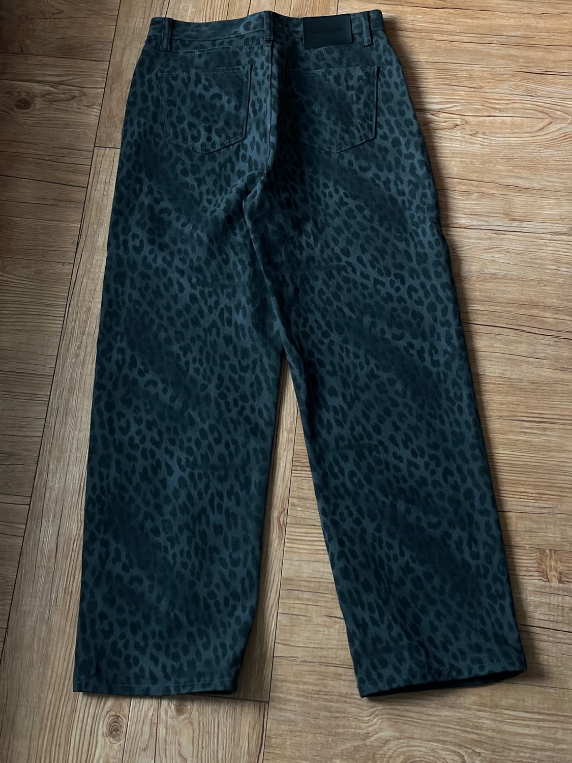 오피쉬 와이드 레오파드 바지 차콜 2 사이즈 상품이미지3