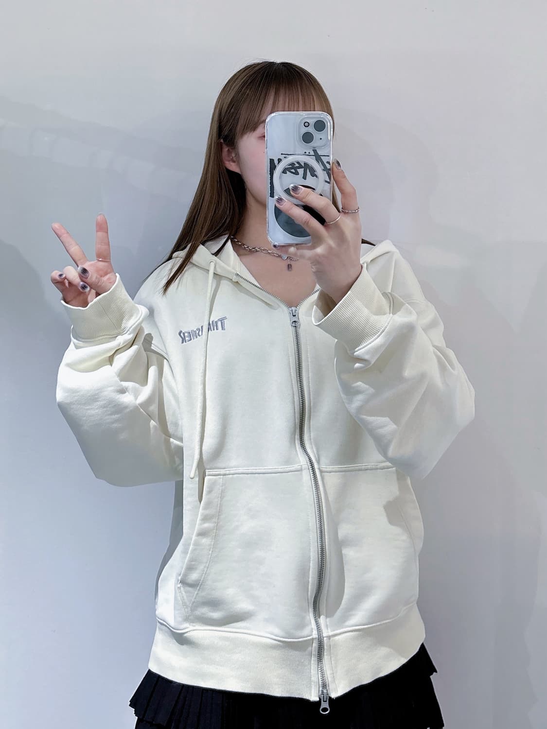 트레셔 빅로고 투웨이 크림 후드집업 상품이미지2