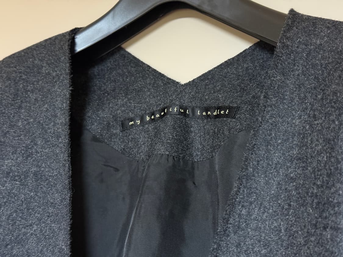 wool vest with oversized pocket 상품이미지3