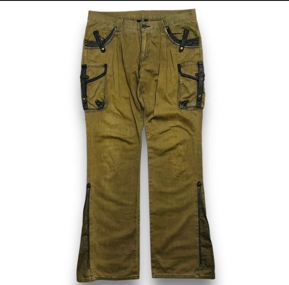 세만틱 디자인 더블 레더 포인트 카고 디테일 부츠컷 팬츠 상품이미지1