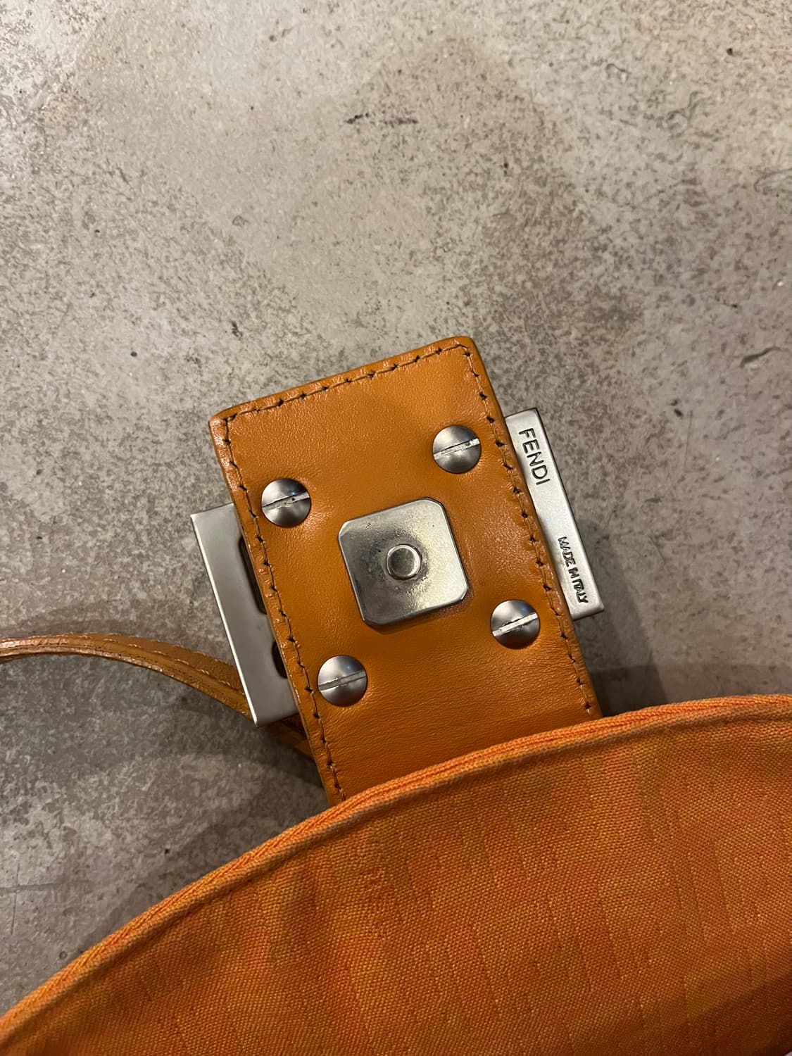 빈티지 펜디 바게트 상품이미지6