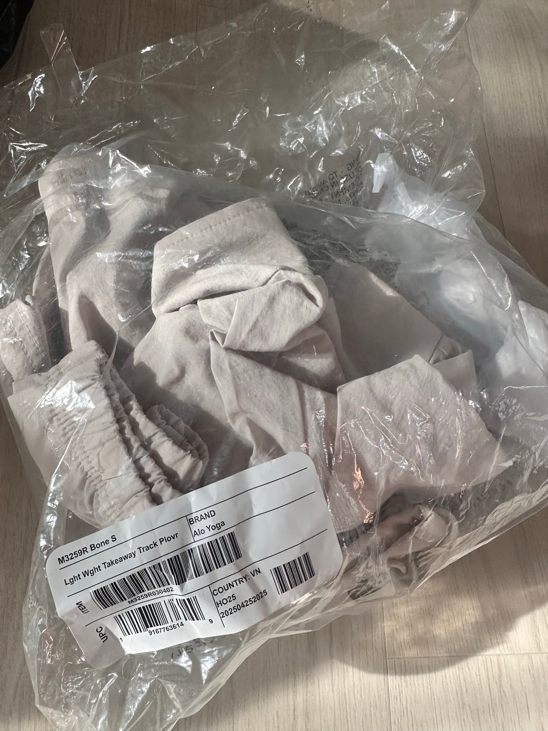 알로요가 라이트웨이트테이크어웨이 풀오버 사이즈M 본색상 새상품  상품이미지2