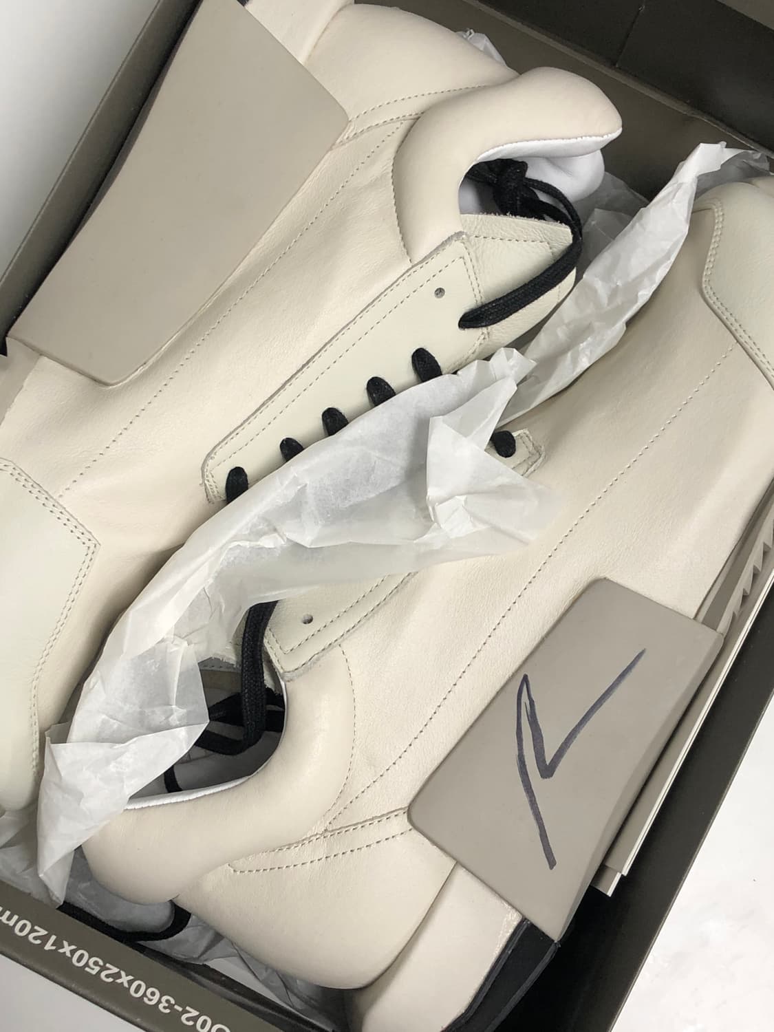 290 RICK OWENS 릭오웬스 아디다스 레벨러너 상품이미지10