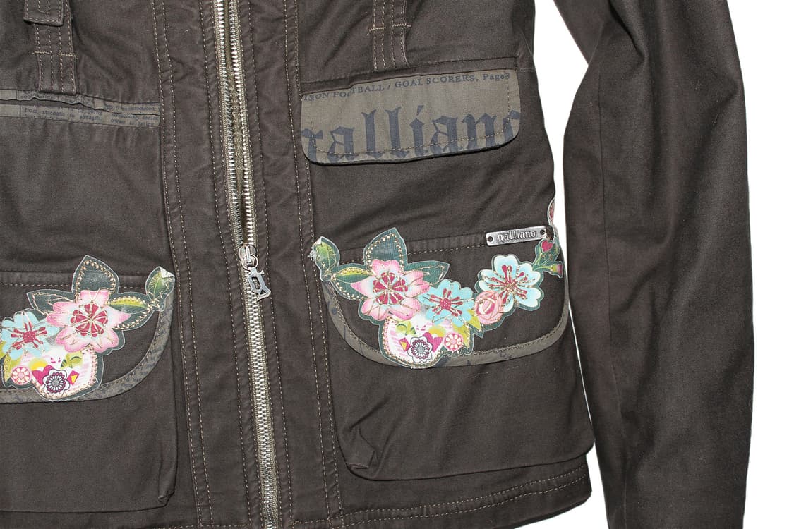  John Galliano Floral Patch Jacket 상품이미지3