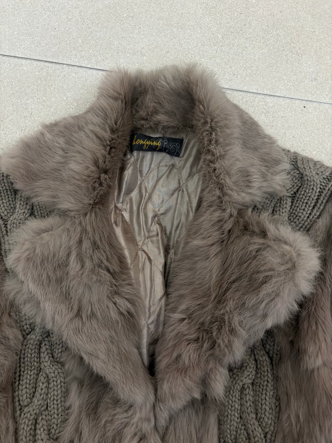 베이지 퍼 니트 디테일 자켓 상품이미지2