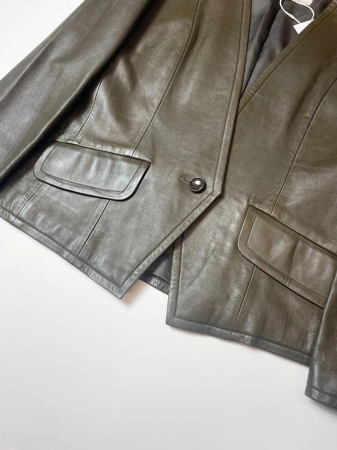 지방시 90's 크롭 가죽 자켓 PN9527 상품이미지3