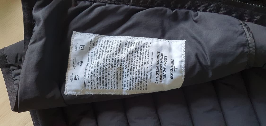 스톤아일랜드 20ss 룸우븐 경량패딩 xl 상품이미지4