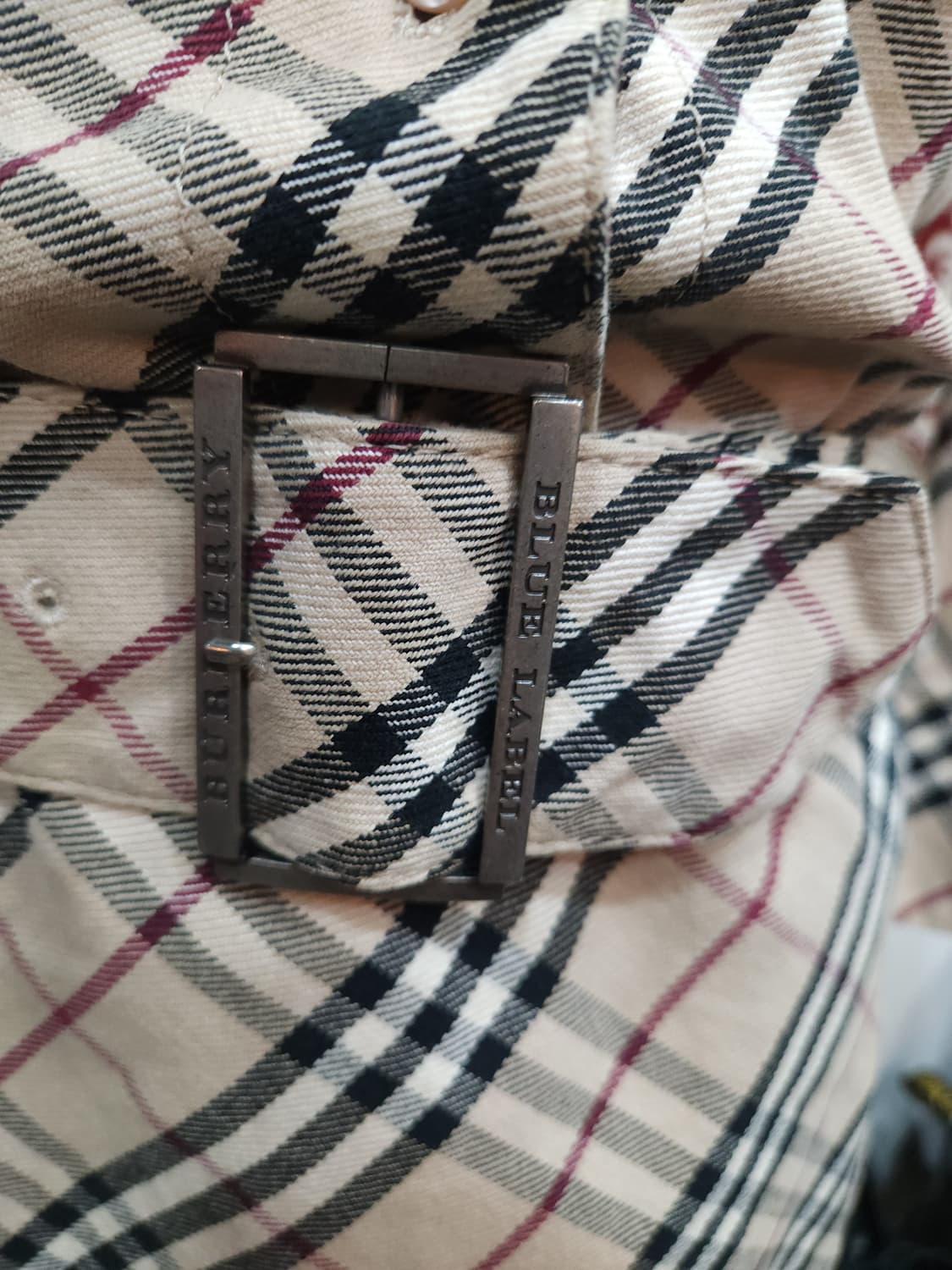 버버리 블루라벨 노바체크 벨티드 원피스
​
 상품이미지7