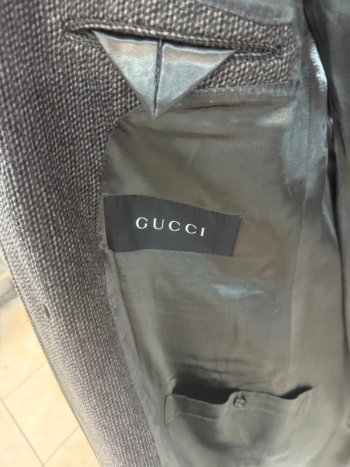 56/110 정품 구찌 롱코트 팝니다 상품이미지3