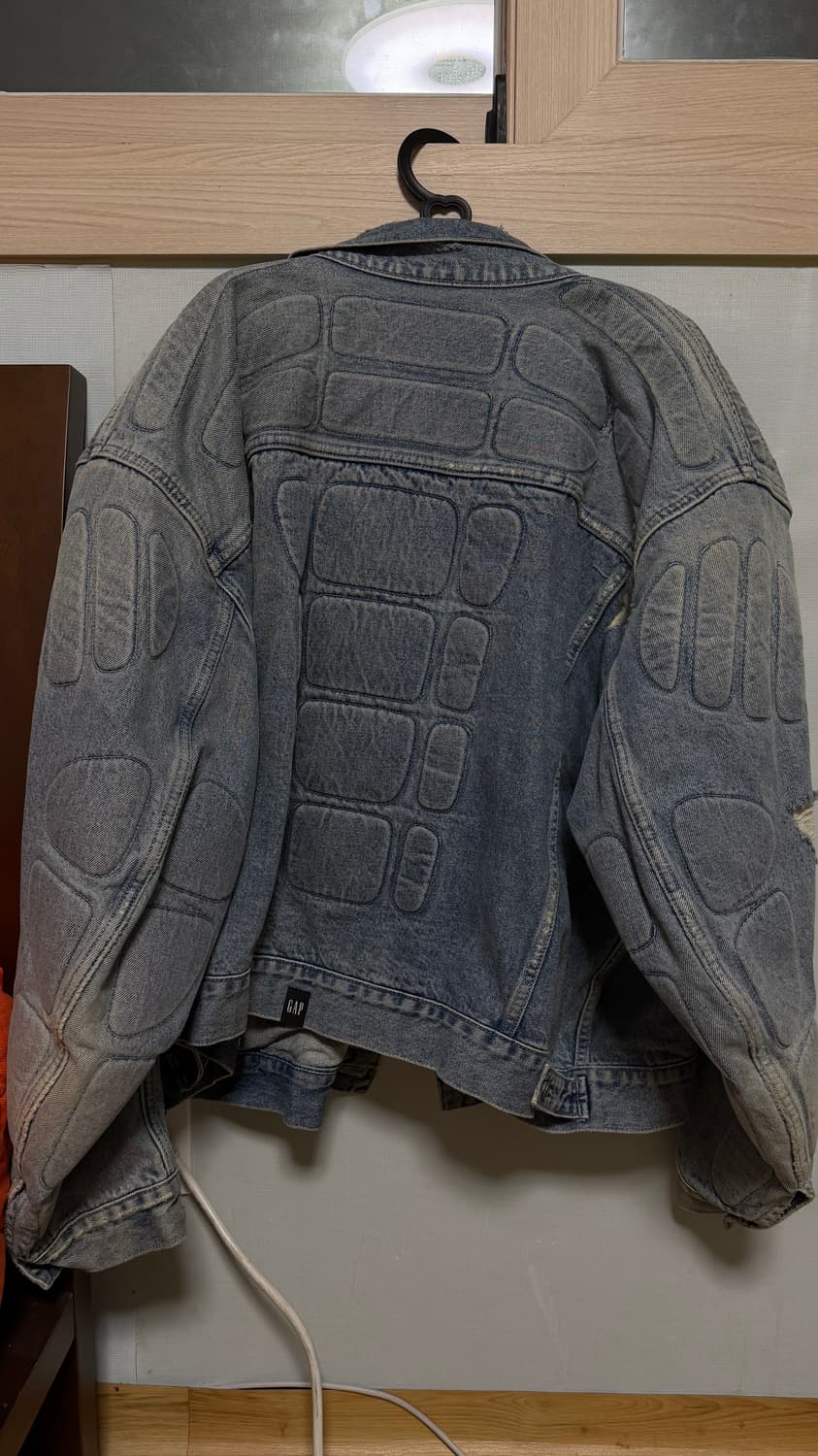 Yeezy gap balenciaga padded denim jacket 상품이미지2