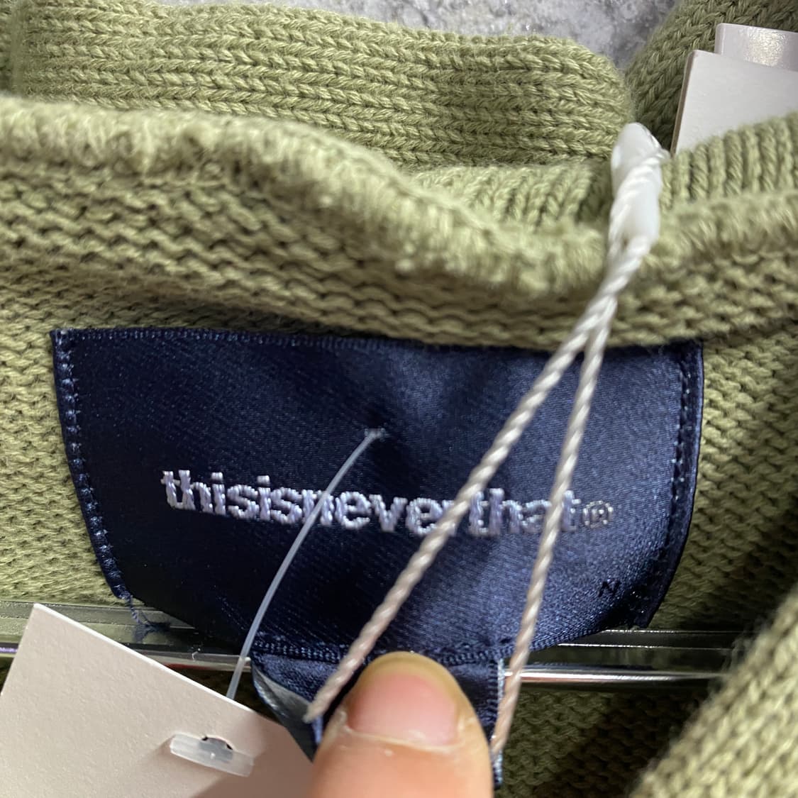 디스이즈네버댓 로고 말차 후드 니트 B4147 상품이미지5