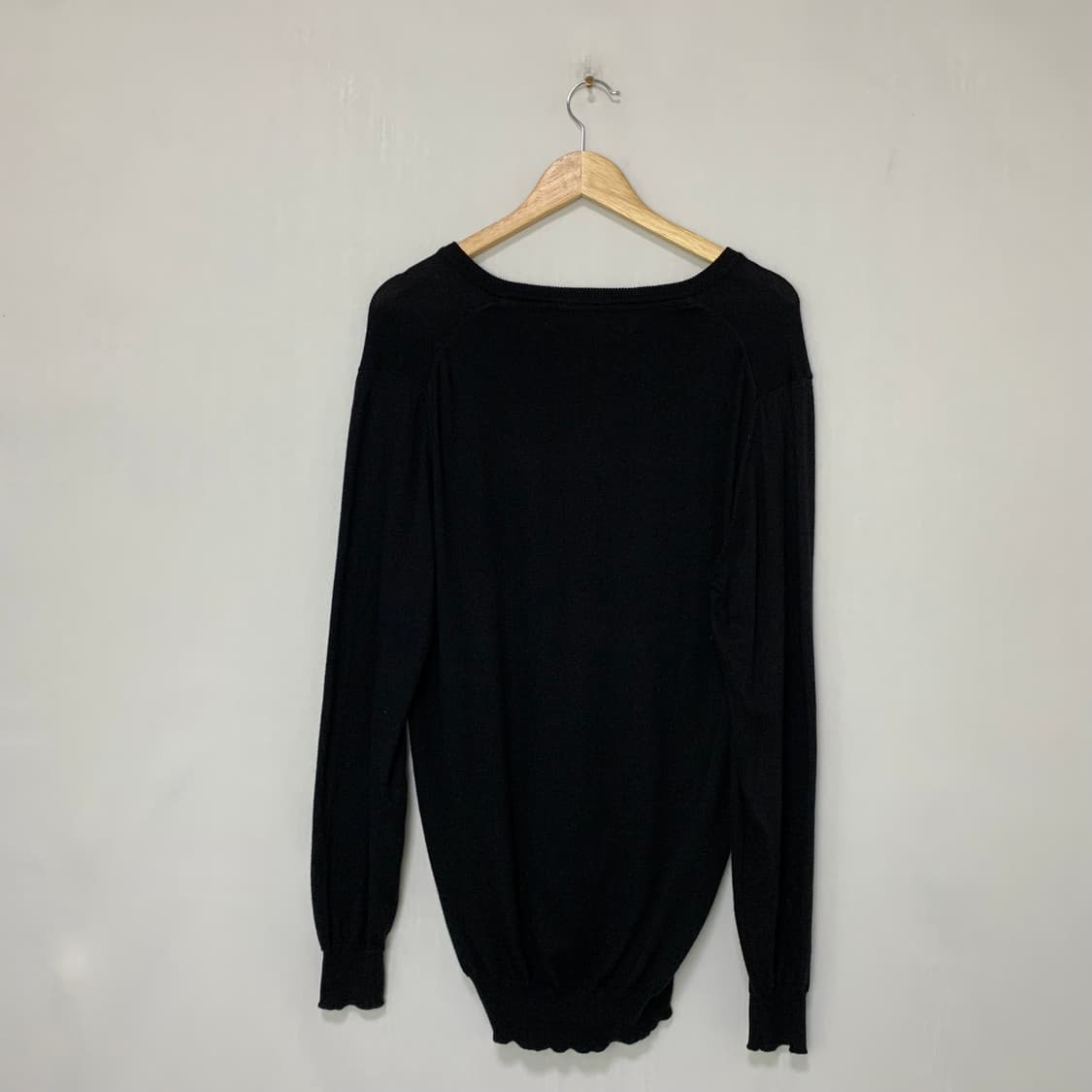 바버 V넥 피마코튼 루즈핏 니트 블랙 남성 M 상품이미지3