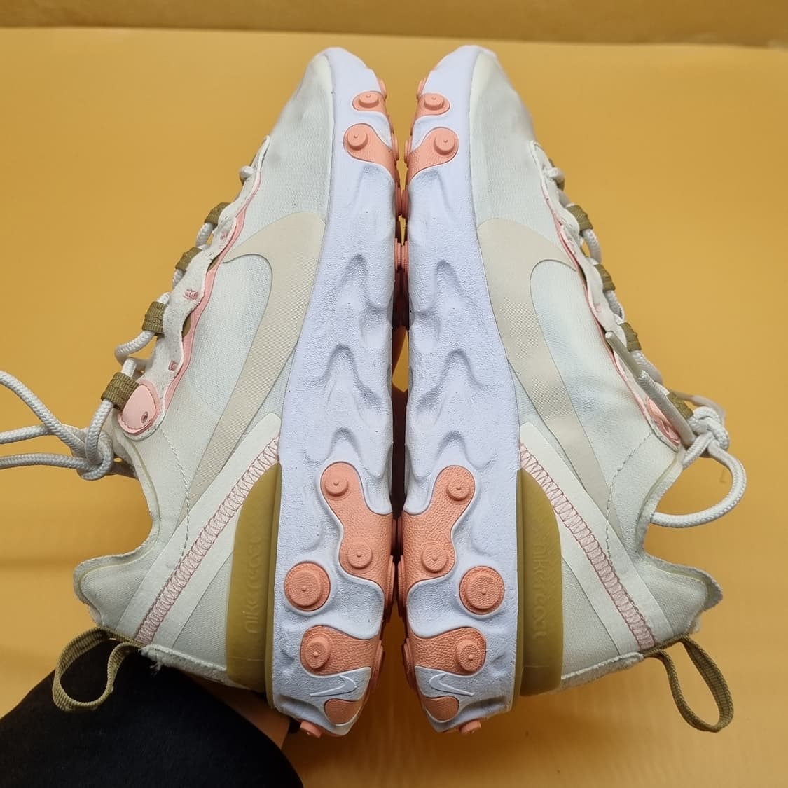 나이키 리액트 엘리먼트 55 운동화225 상품이미지5