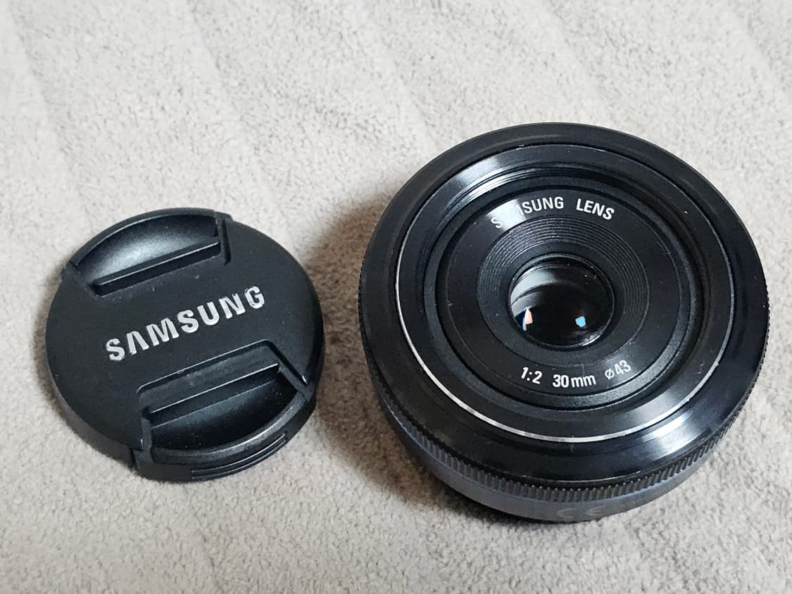 삼성 미러리스 NX용 30mm 단렌즈 상품이미지3