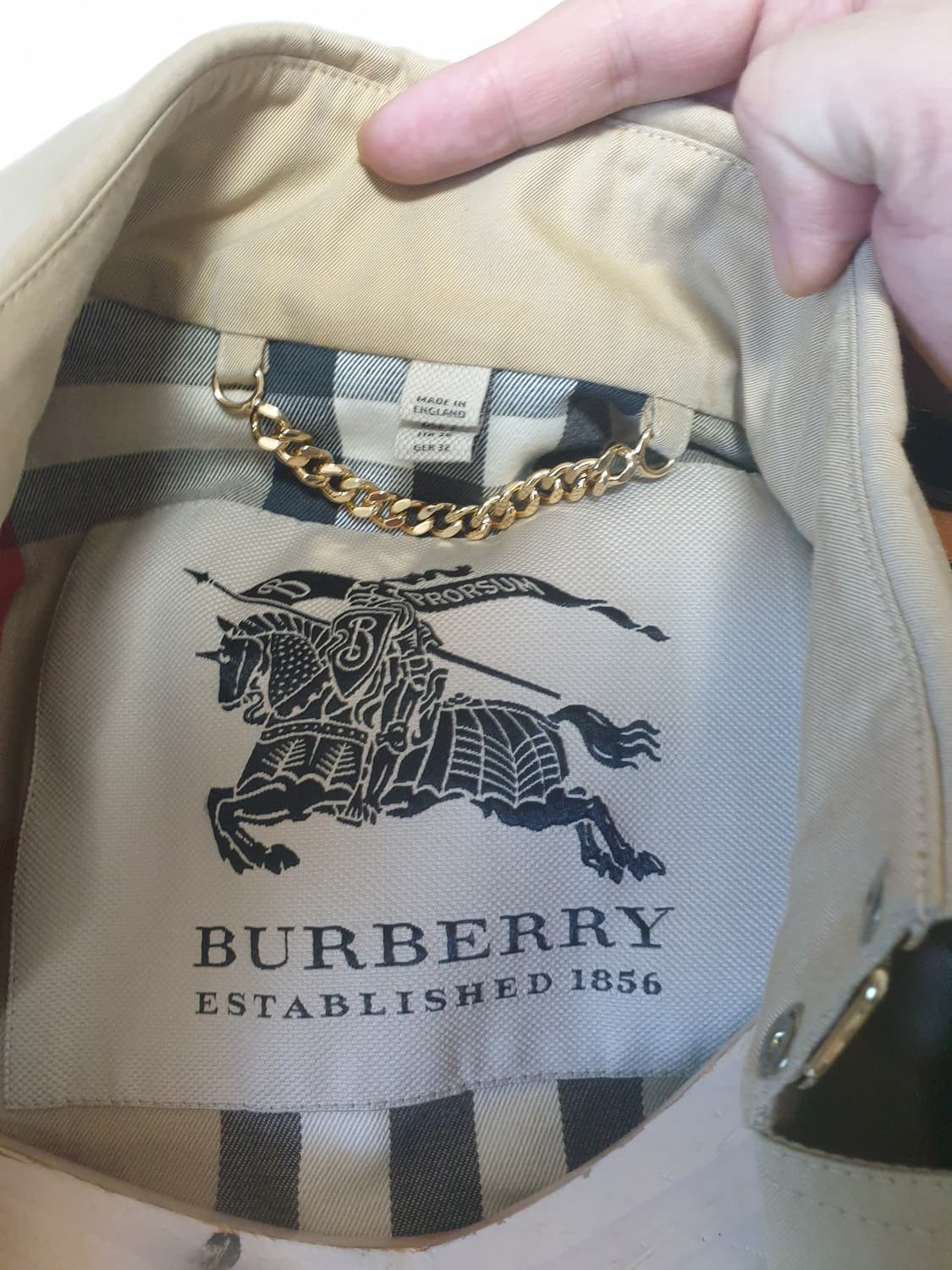 버버리 노바체크 숏 트렌치 코트 자켓 상품이미지5