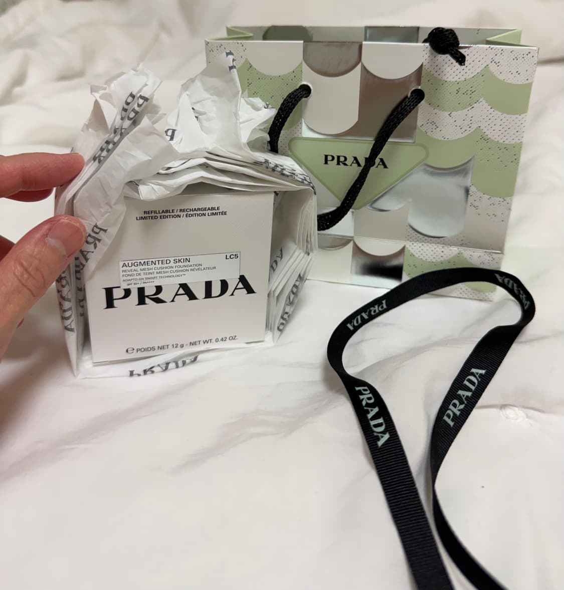 프라다 리빌 메쉬쿠션 블루 LC5 상품이미지2