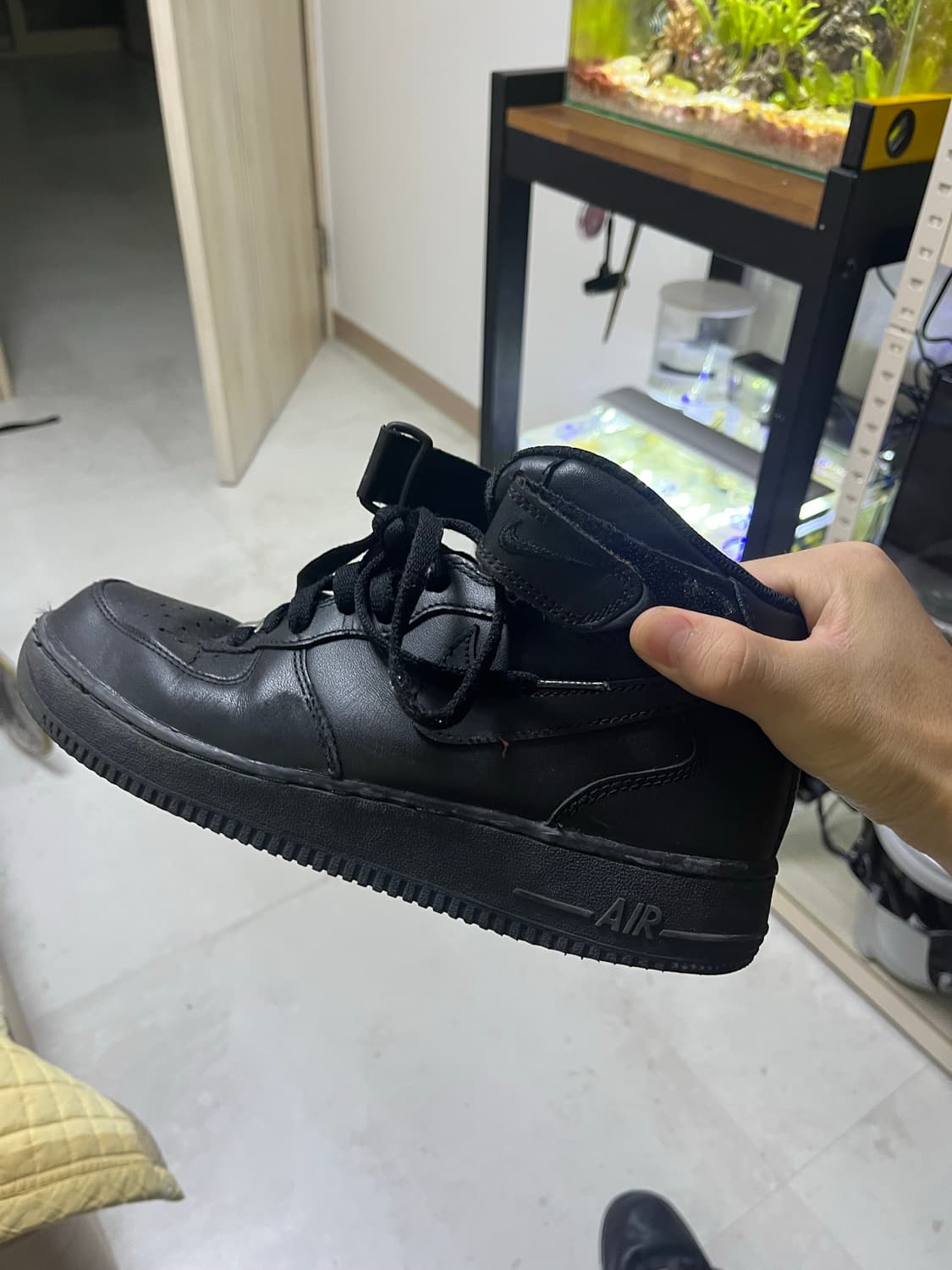 나이키에어포스 블랙 미드 265 상품이미지4