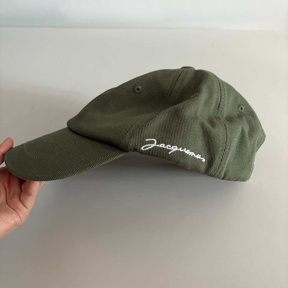 자크뮈스 Jacquemus 볼캡 카키 상품이미지1