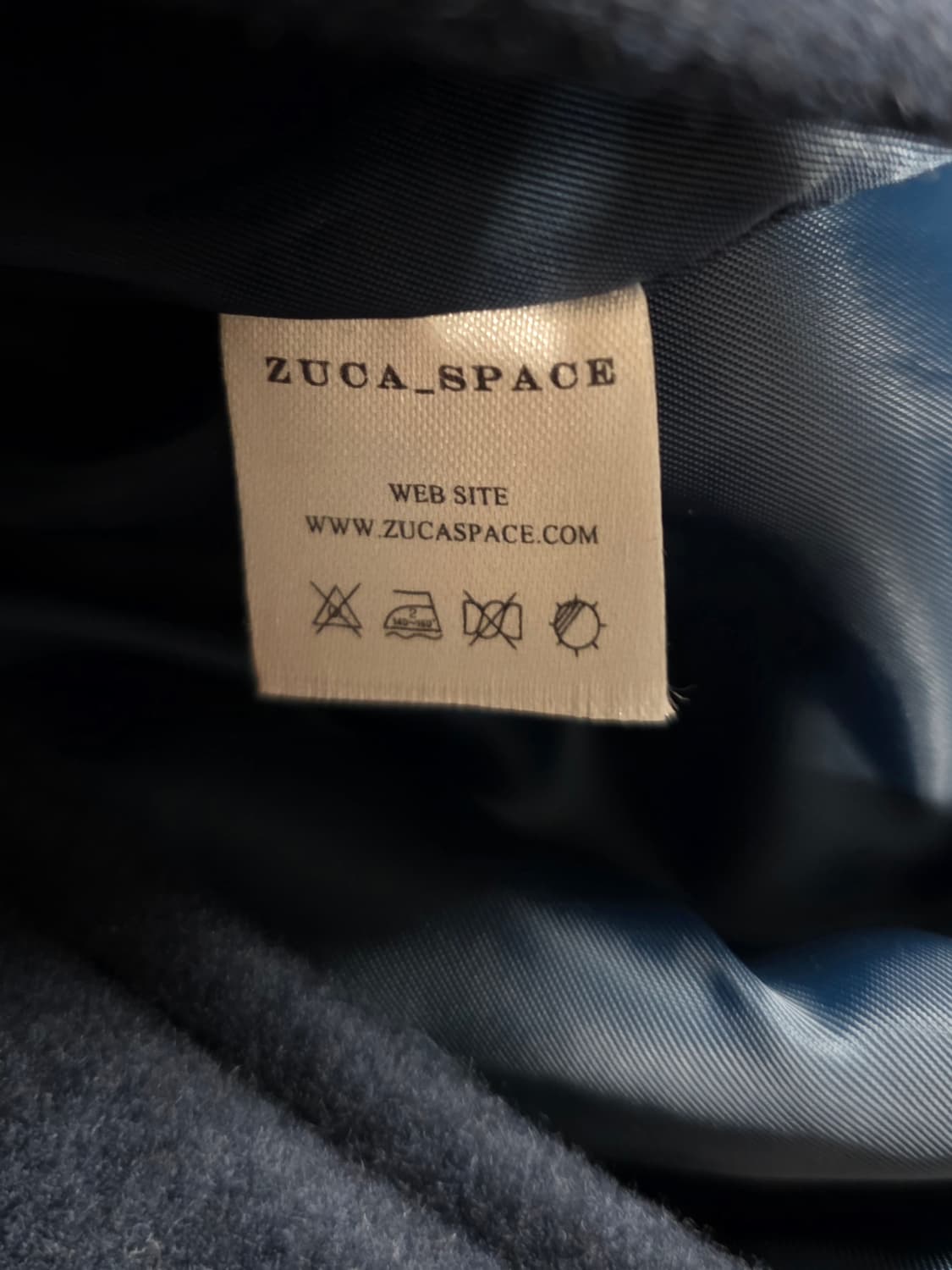 새상품)주카 스페이스 울넥 남성자켓.  
싸이즈 95 상품이미지8