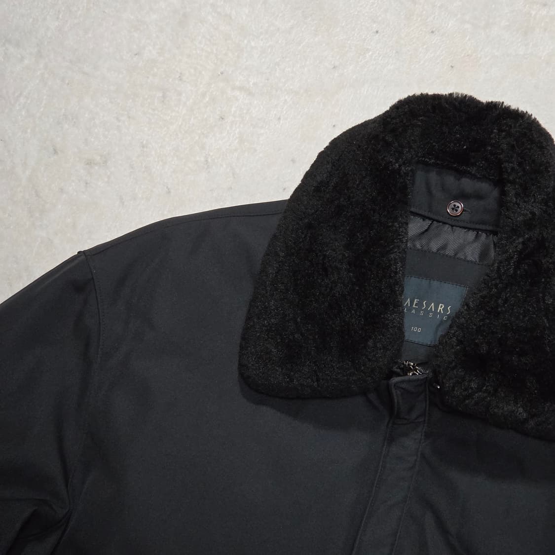 빈티지 카라퍼 덕다운 오버핏 블랙 점퍼 상품이미지2