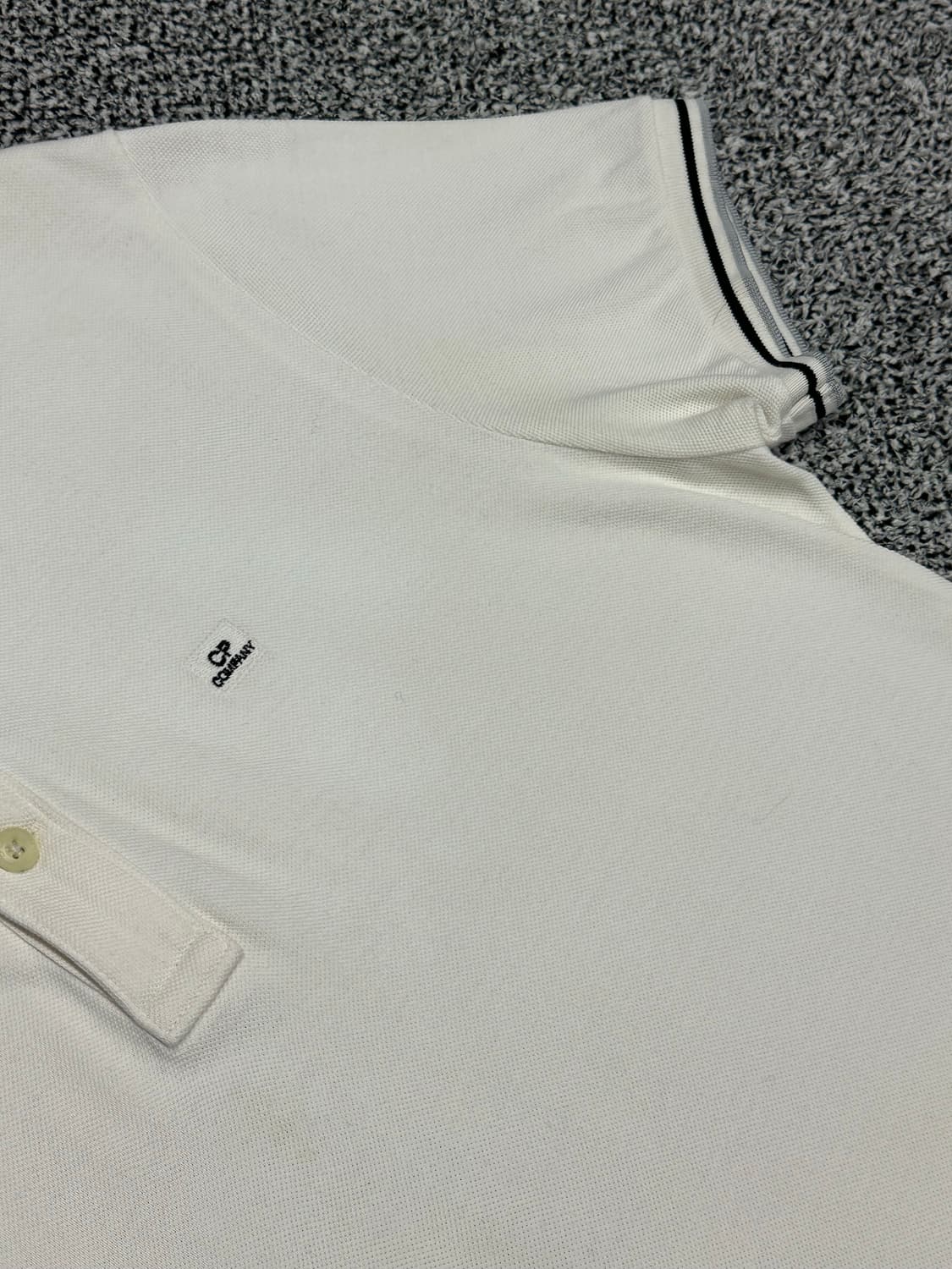 CP컴퍼니 반팔 카라티 상품이미지4