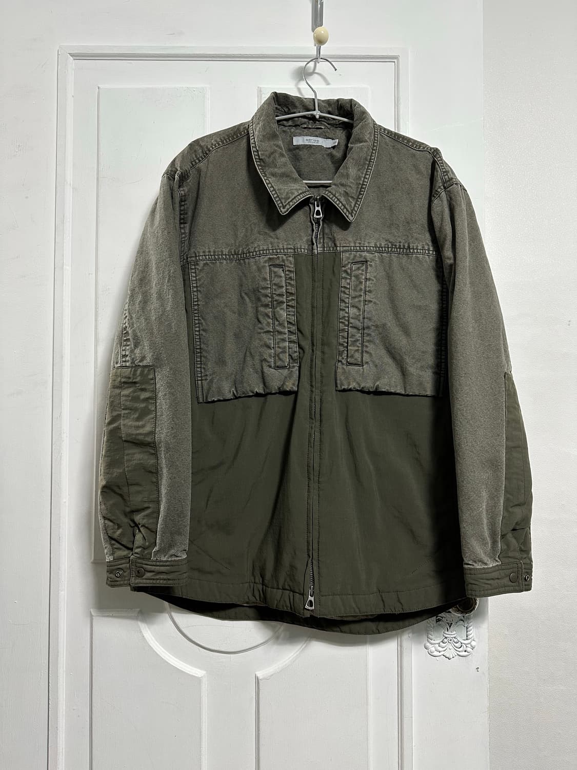 시리즈 배색 절개 아우터 셔츠 상품이미지1