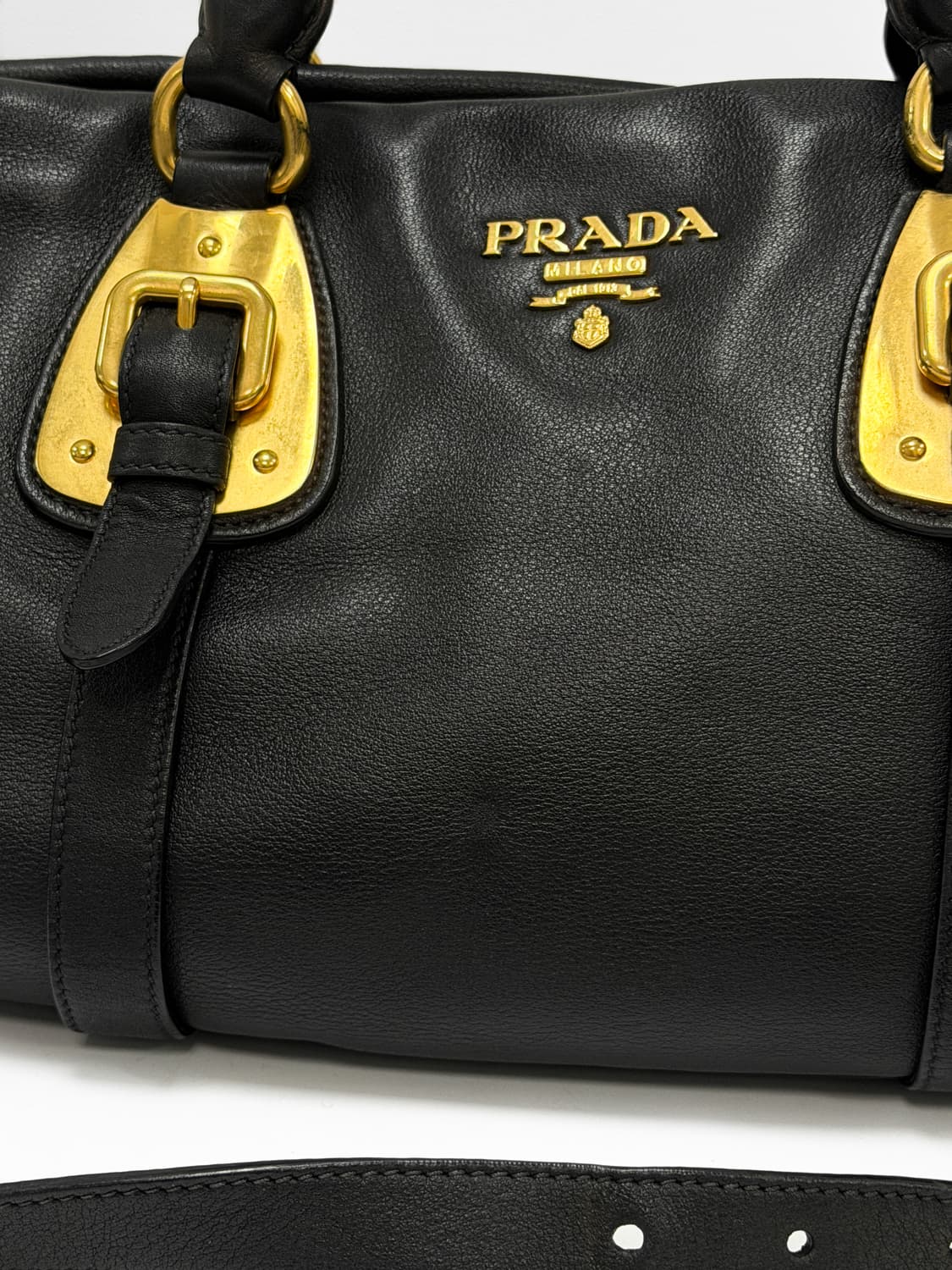 프라다 소프트 카프 골드 버클 2WAY 백 상품이미지2