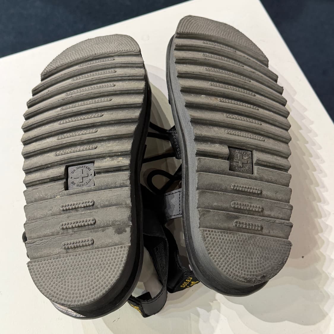 [240mm] 닥터마틴 나틸라 샌들 상품이미지7