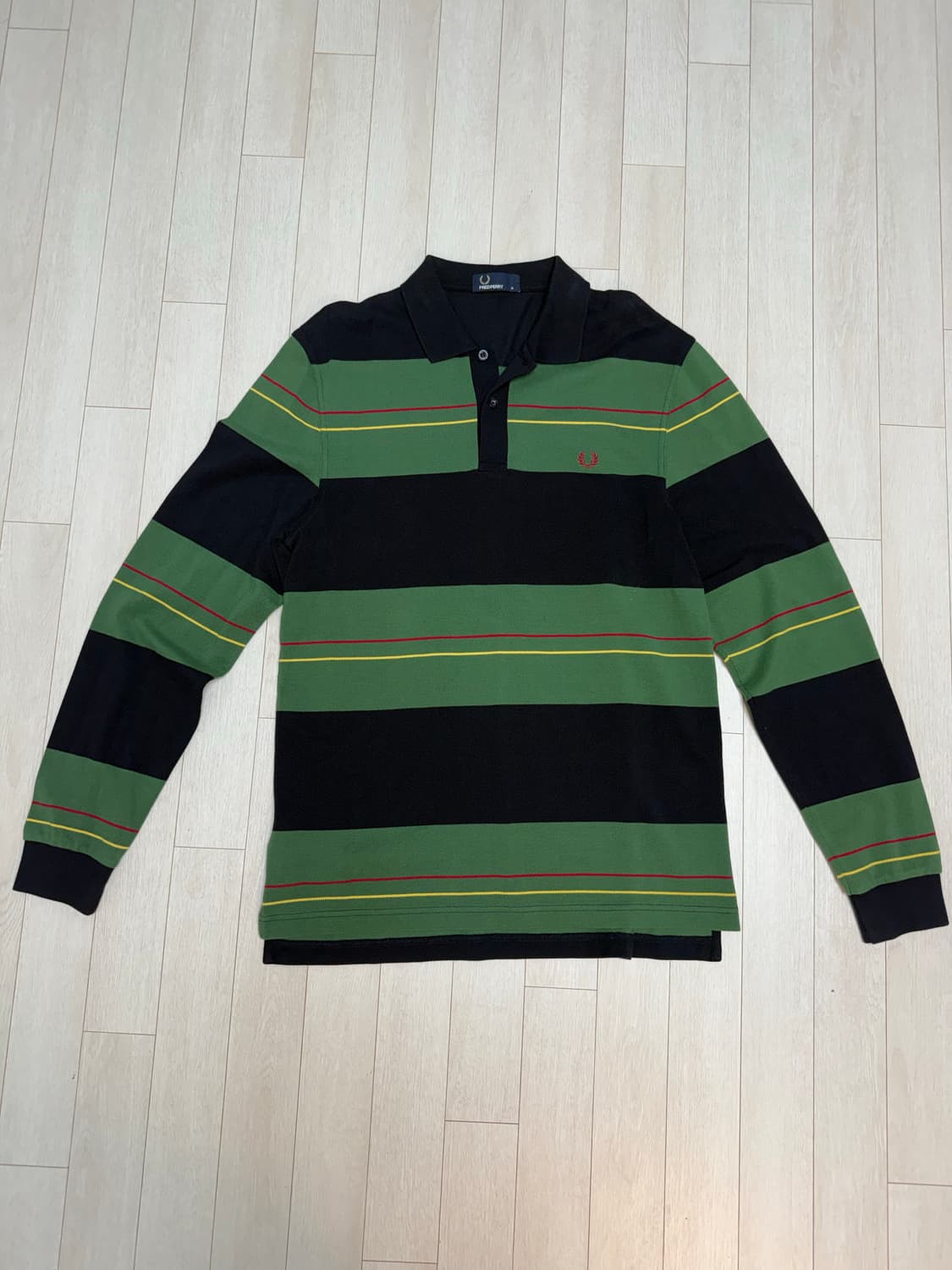 프레드페리 스트라이프 럭비카라티 상품이미지1