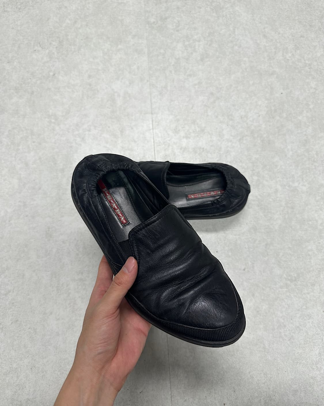 Prada leather slip-on 상품이미지5