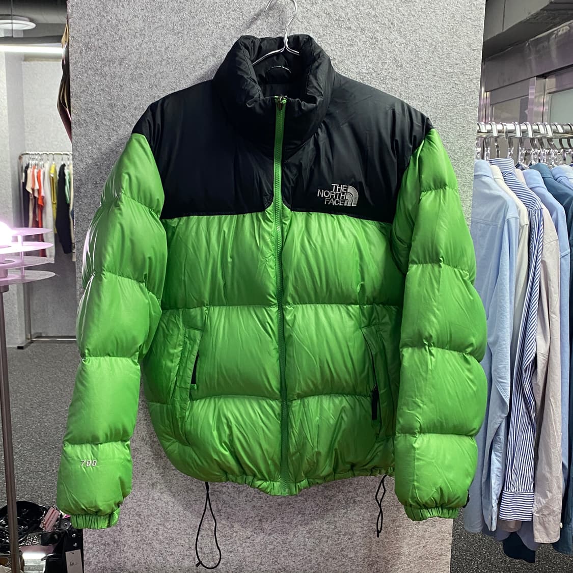 노스페이스 눕시 네온 배색 패딩 B3303 상품이미지2