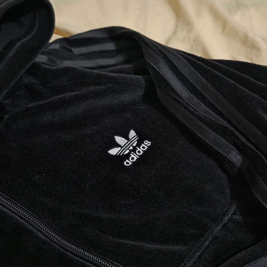 아디다스 벨루어 벨벳 여성 트레이닝 세트 져지 트랙탑 셋업 상품이미지3