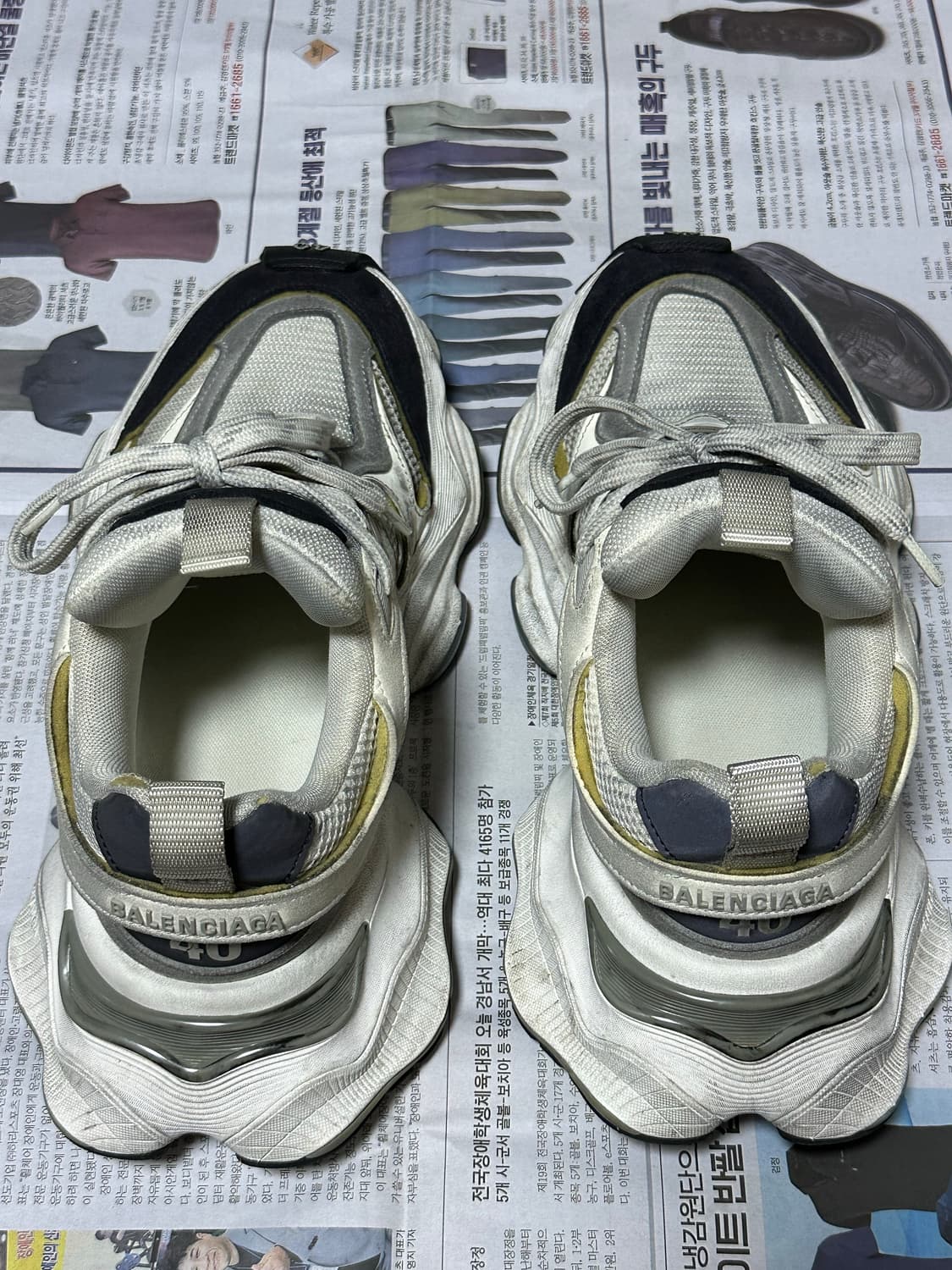 [40] 발렌시아가 카고 스니커즈 화이트 그레이 상품이미지5