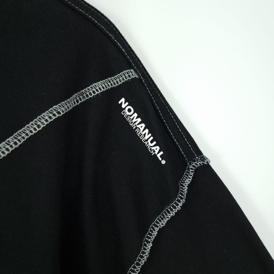 [노메뉴얼] 로고 프린팅 스티치 롱슬리브 긴팔티 블랙 M18599 상품이미지7