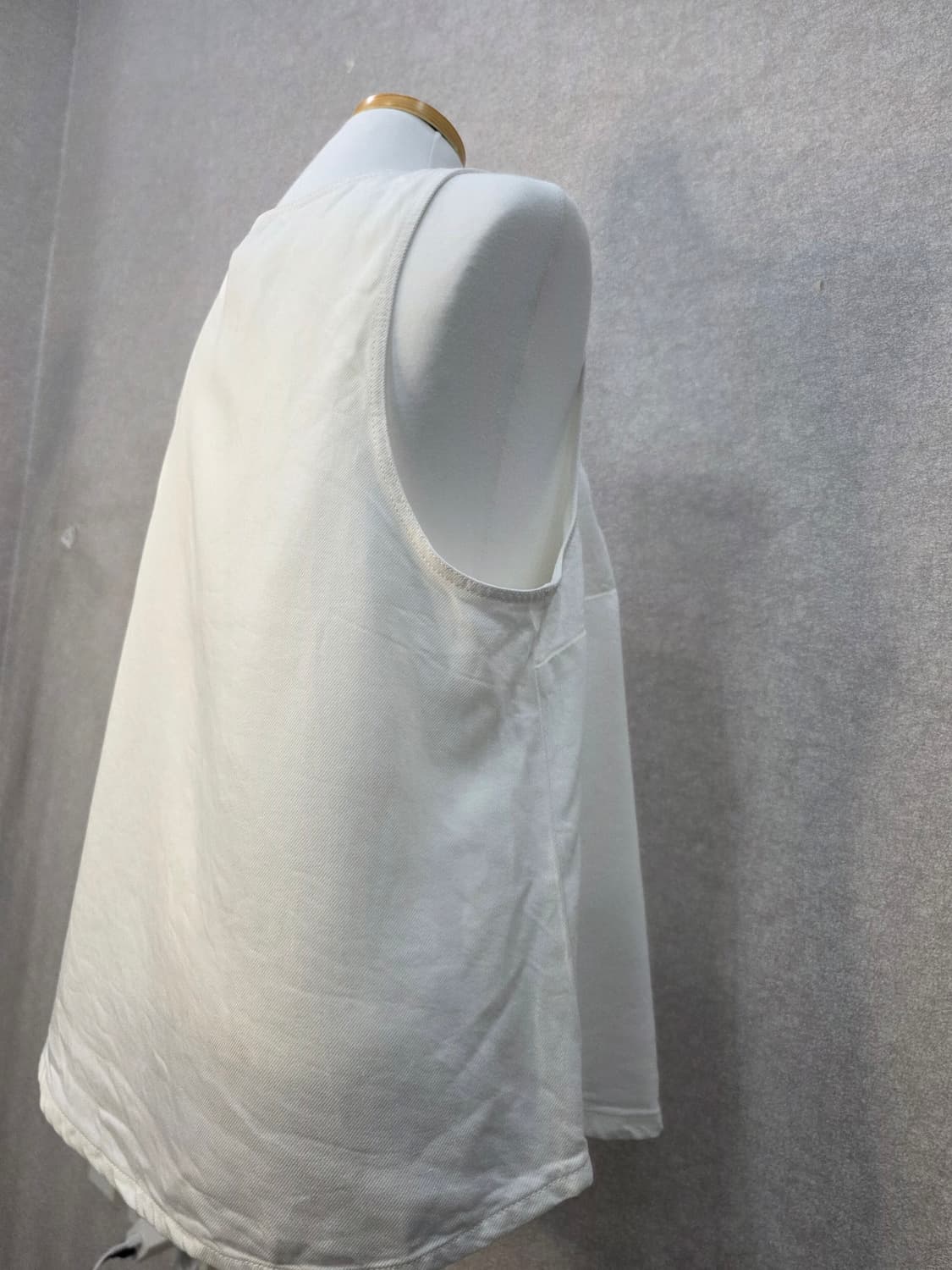 마시모두띠 슬리브리스 포켓 탑 나시 Massimo Dutti 상품이미지9