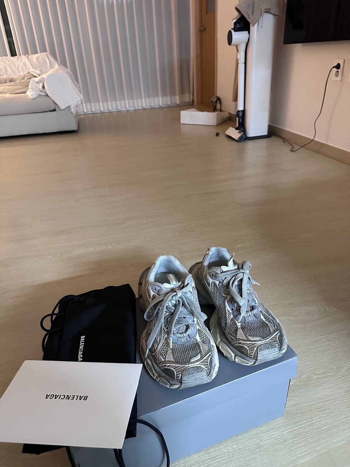 발렌시아가 3xl 에그쉘 40사이즈 정품 풀박스 상품이미지2