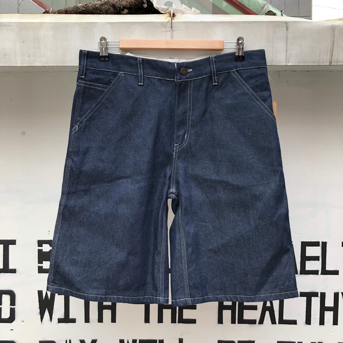 칼하트 카펜터 데님 반바지 상품이미지2