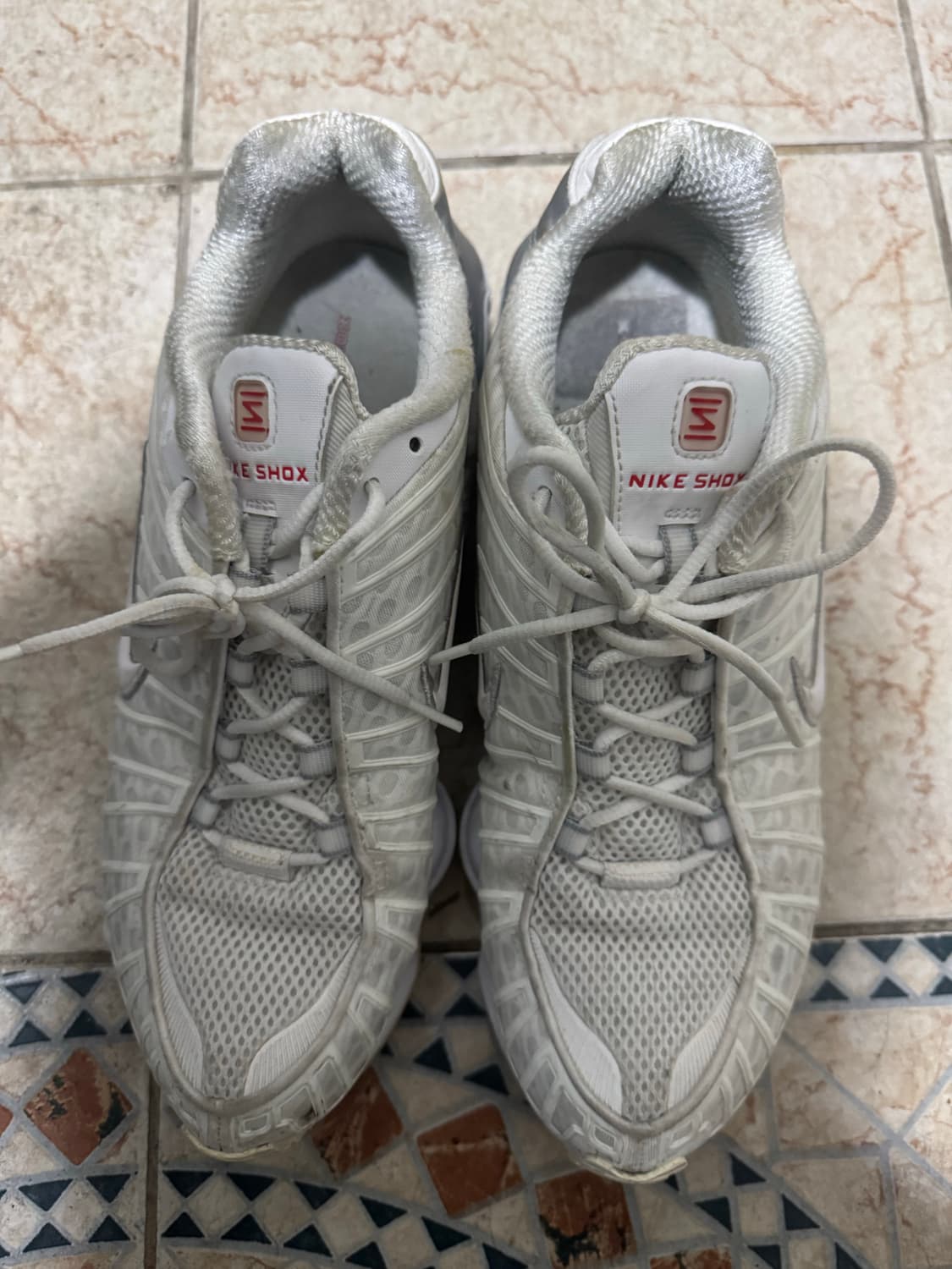 나이키 샥스 lt 화이트 상품이미지1