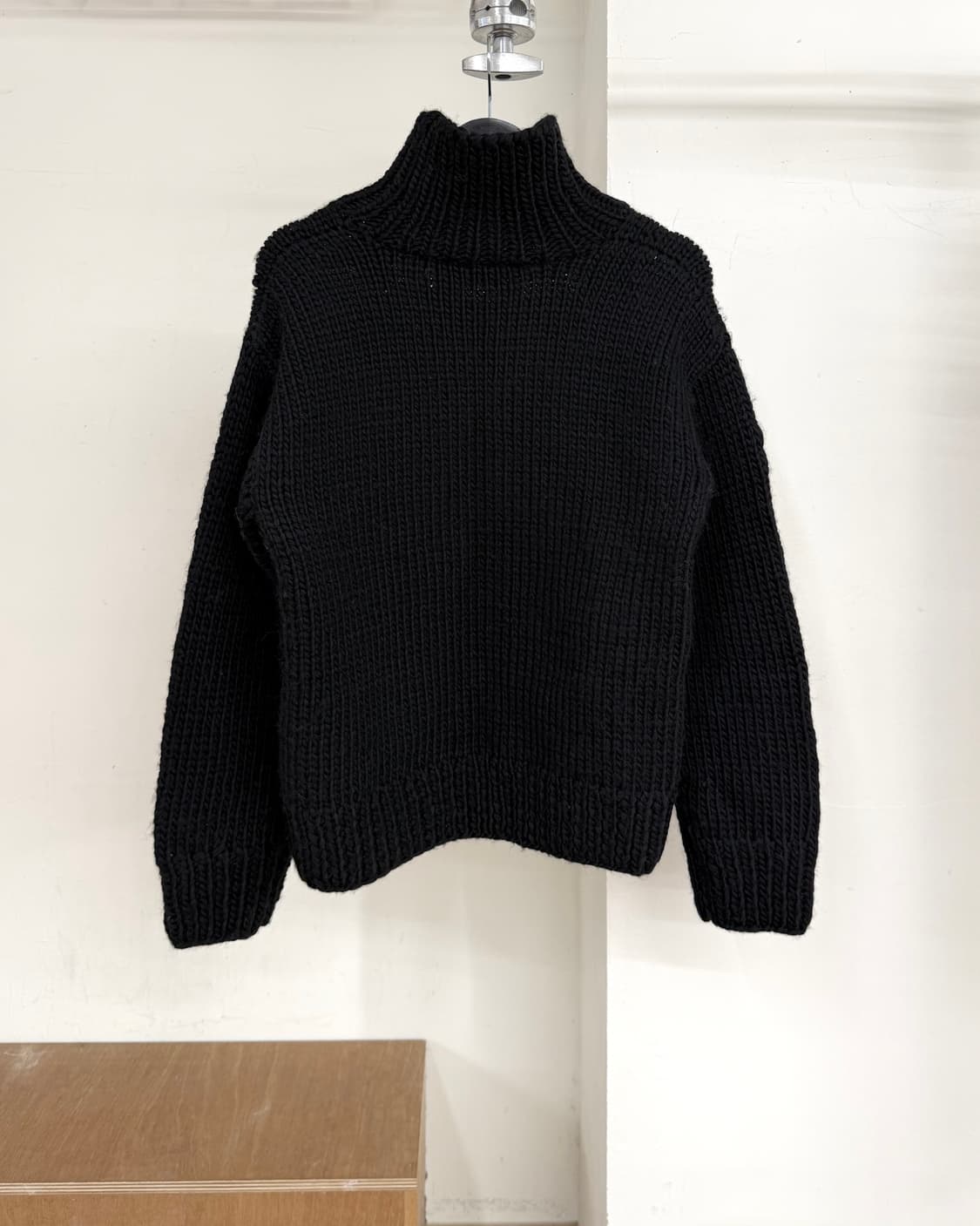 가니 블랙 핸드니트 터틀넥 스웨터 상품이미지6